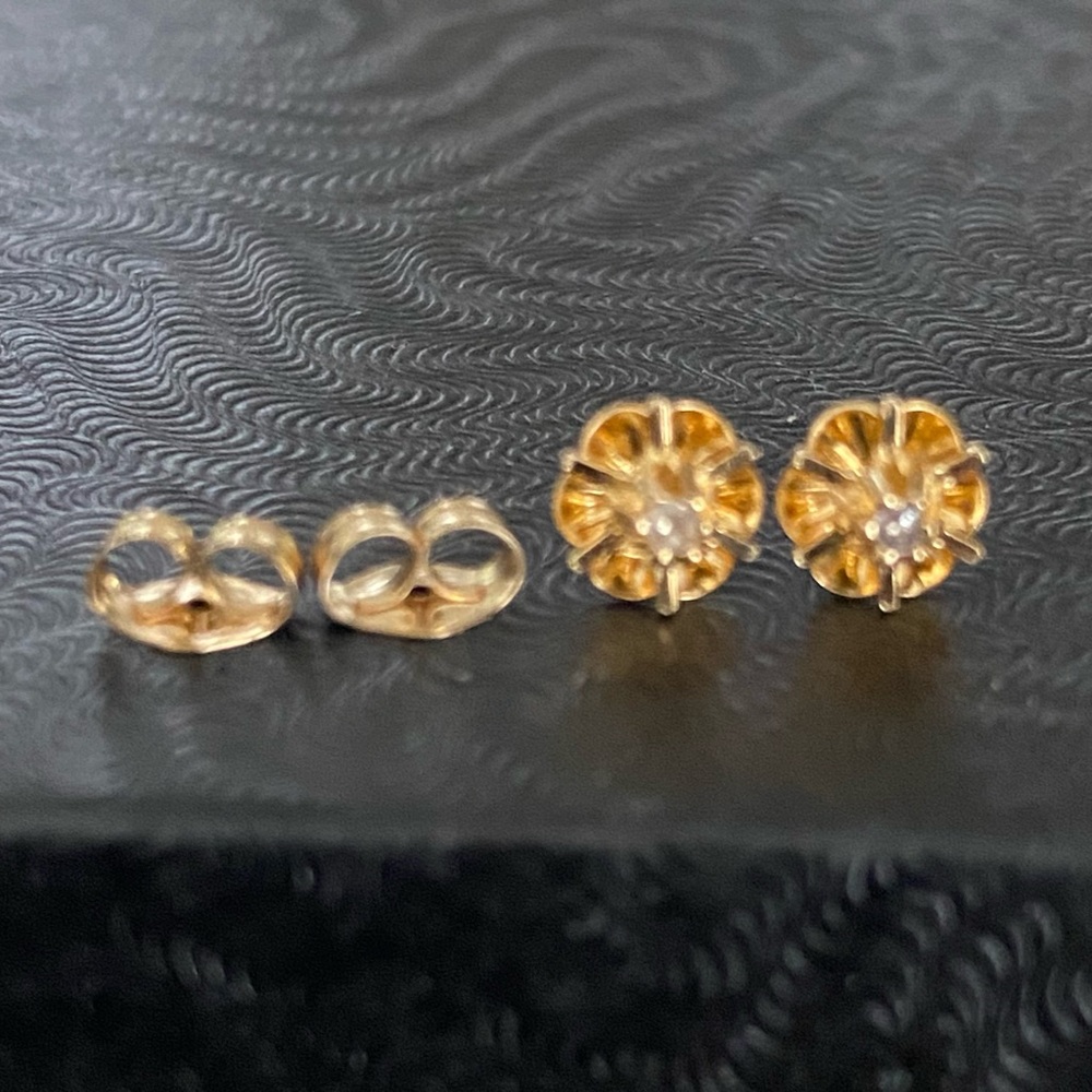 Beautiful solid 14k gold dazzling tiny diamond buttercup stud earrings. Stamped